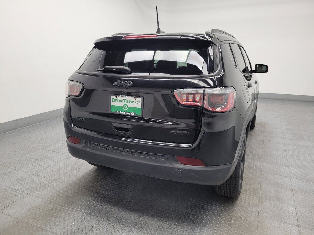 Used 2017 Jeep Compass Latitude w/ Popular Equipment Group AWD/4WD image 7