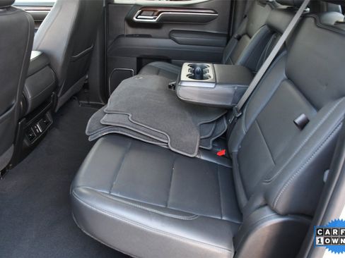 Used 2025 GMC Sierra 1500 SLT image 10