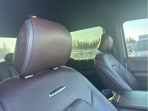 Used 2016 Ford F150 Platinum w/ Equipment Group 701A Luxury image 15