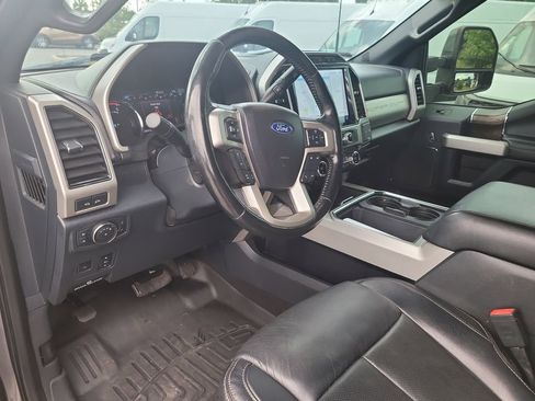 Used 2022 Ford F350 Lariat w/ Lariat Ultimate Package AWD/4WD image 21