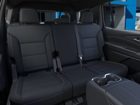 New 2027 Chevrolet Traverse LT FWD image 17