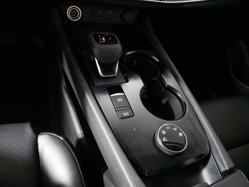 Used 2023 Nissan Rogue SV w/ SV Premium Package AWD/4WD image 24