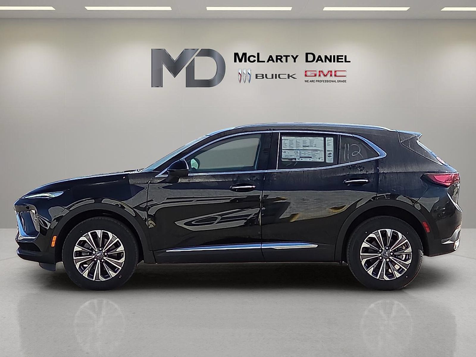 New 2026 Buick Envision Preferred AWD/4WD image 3