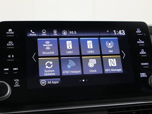 Used 2018 Honda Accord Touring image 31
