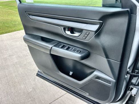 Certified 2025 Honda CR-V Sport-L image 30