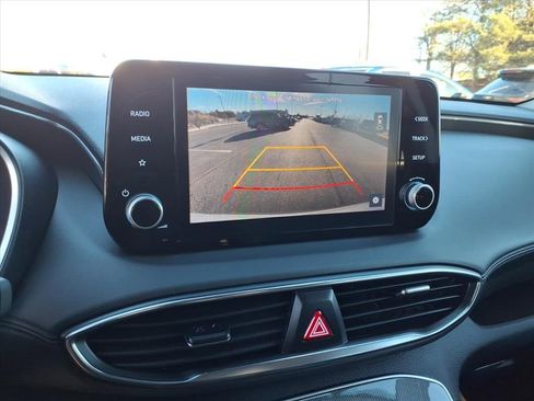 Used 2023 Hyundai Santa Fe SE image 9