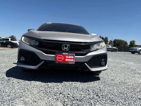 Used 2017 Honda Civic Sport image 11