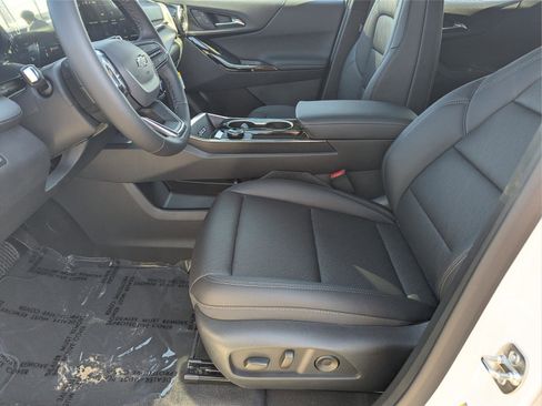 New 2026 Chevrolet Equinox LT w/ Convenience Package II image 20