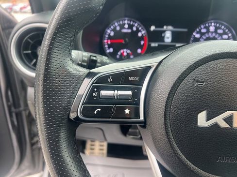 Used 2023 Kia Forte GT-Line image 23