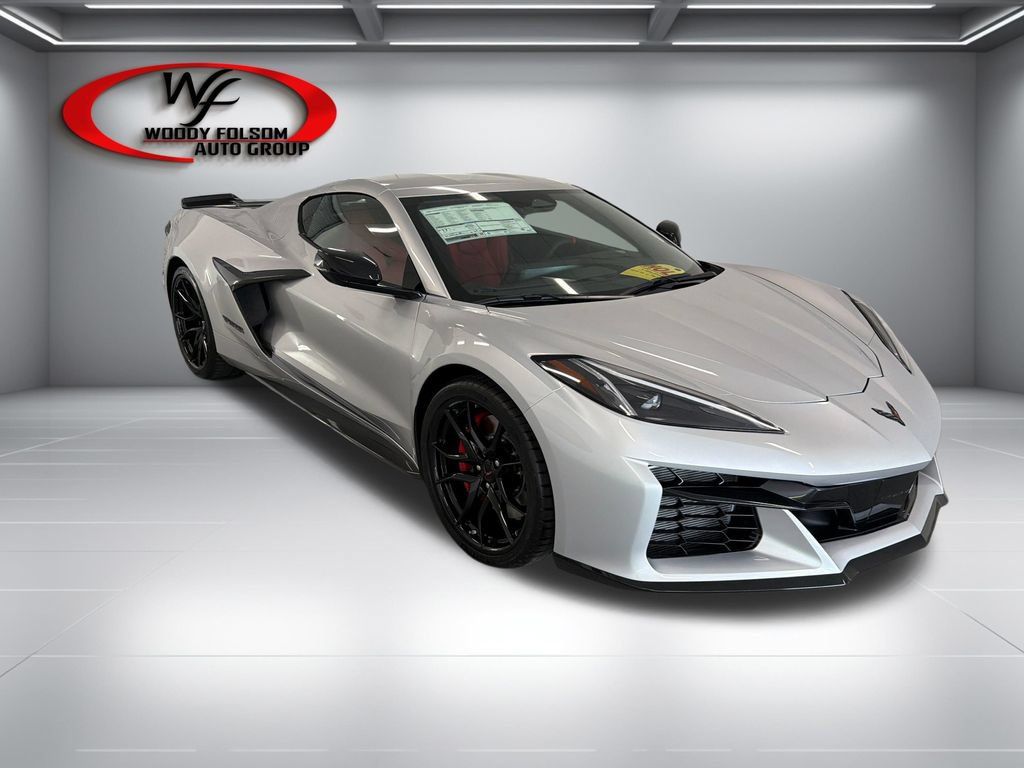 New 2027 Chevrolet Corvette Grand Sport w/ Z52 Sport Performance Package RWD image 3