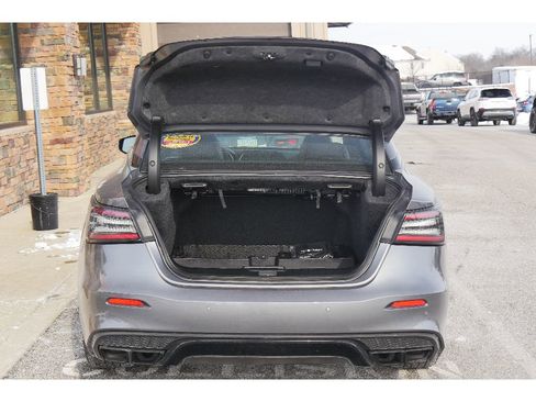 Used 2022 Nissan Maxima SR w/ Sport Mat Group image 30