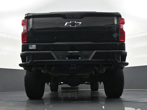 Used 2021 Chevrolet Silverado 1500 Custom Trail Boss w/ Midnight Edition image 26