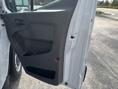 New 2026 Ford Transit 250 148 Medium Roof w/ Load Area Protection Package image 18