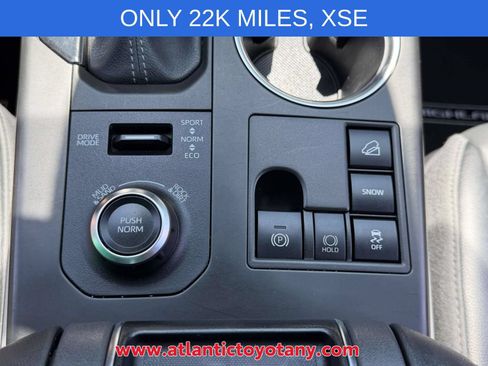 Used 2023 Toyota Highlander XSE AWD/4WD image 24