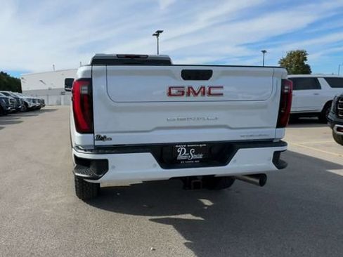 New 2026 GMC Sierra 3500 Denali AWD/4WD image 7