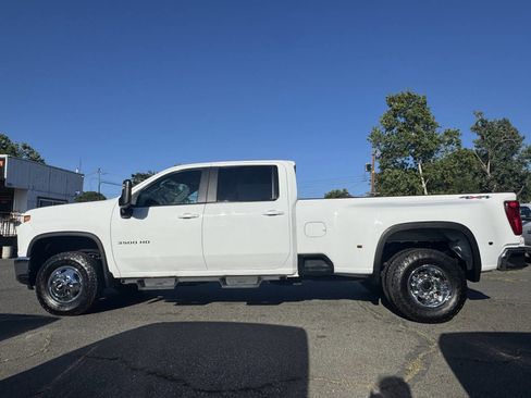 Used 2021 Chevrolet Silverado 3500 LT AWD/4WD image 4