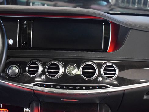 Used 2015 Mercedes-Benz S 550 S 550 4dr Sedan image 29