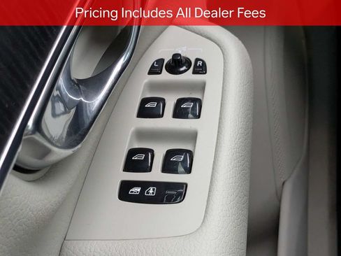Used 2020 Volvo XC90 T6 Momentum AWD/4WD image 27