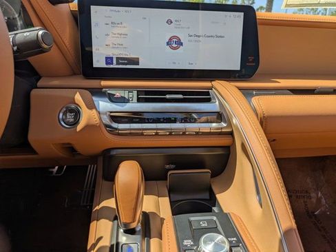 Used 2025 Lexus LC 500 Convertible w/ Touring Package image 20