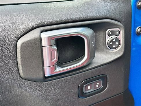 Certified 2024 Jeep Wrangler Unlimited Rubicon 392 image 17