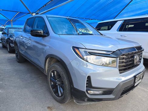 Used 2023 Honda Ridgeline Sport image 2