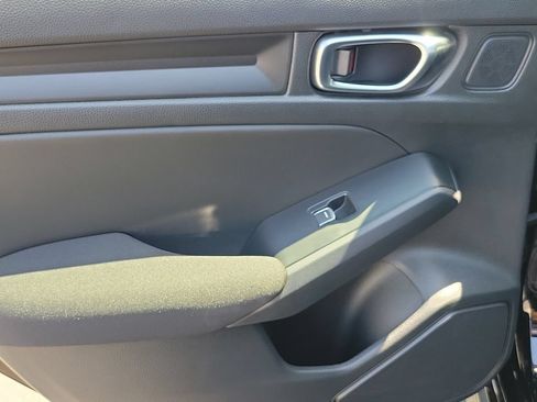 Certified 2025 Honda Civic Sport image 15