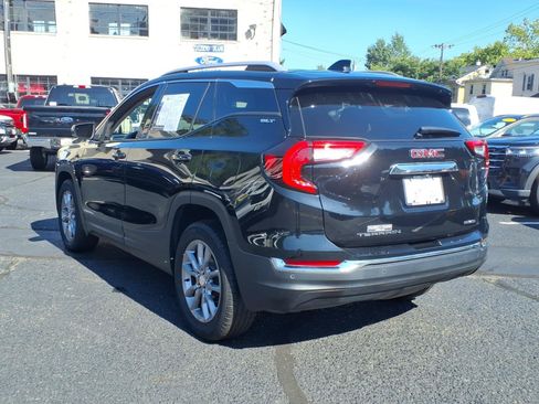 Used 2024 GMC Terrain SLT AWD/4WD image 7