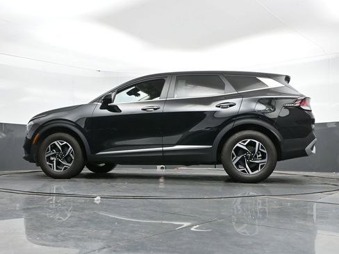 Used 2025 Kia Sportage LX AWD/4WD image 47