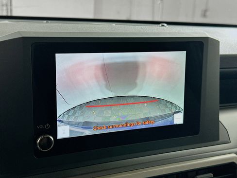 Used 2025 Toyota Tacoma TRD Off-Road image 23