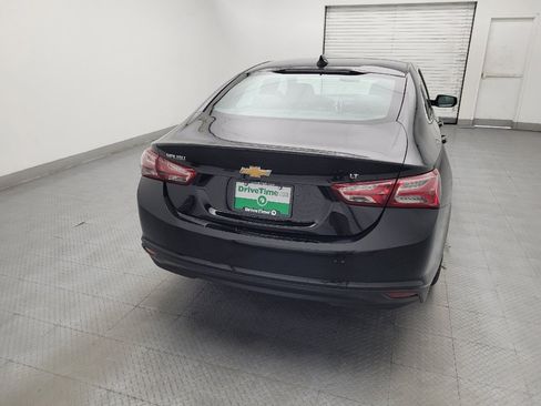 Used 2021 Chevrolet Malibu LT FWD image 7