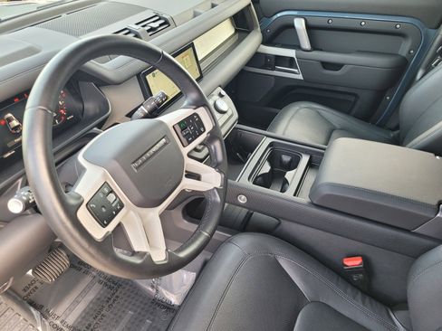 Used 2024 Land Rover Defender 110 S AWD/4WD image 21