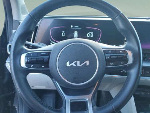 Certified 2024 Kia Sportage EX image 20