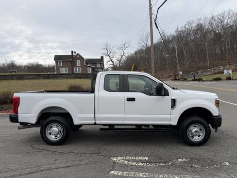 Used 2019 Ford F350 XL w/ Snow Plow Prep Package image 4