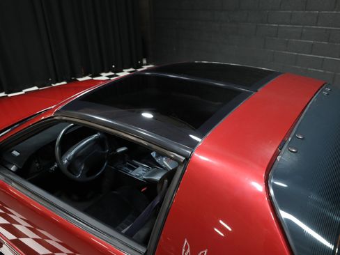 Used 1990 Pontiac Firebird Trans Am RWD image 9