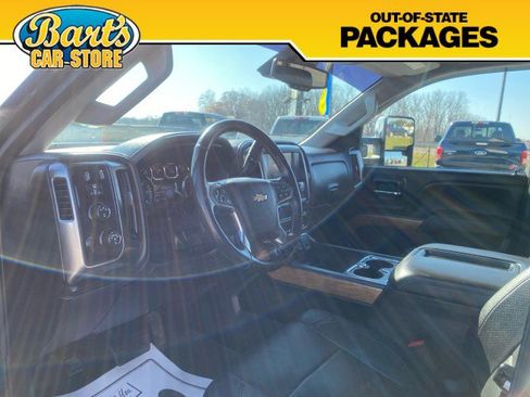 Used 2015 Chevrolet Silverado 2500 LTZ w/ LTZ Plus Package image 27