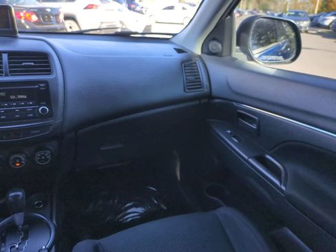 Used 2015 Mitsubishi Outlander Sport ES image 16