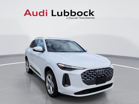 Used 2025 Audi Q5 Premium Plus w/ Premium Plus image 1