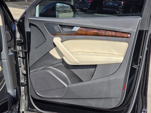 Used 2018 Audi Q5 Premium Plus image 11