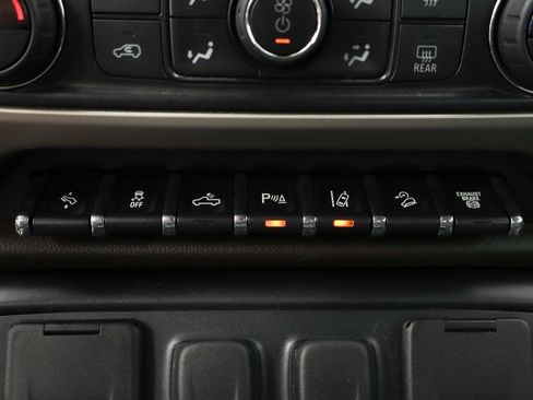 Used 2016 GMC Sierra 2500 Denali w/ Duramax Plus Package image 42