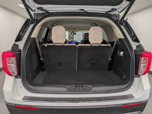 Used 2022 Ford Explorer Limited w/ Equipment Group 301A image 23