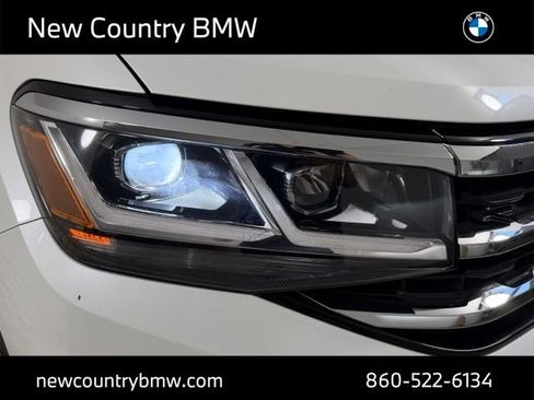 Used 2023 Volkswagen Atlas Cross Sport SEL Premium R-Line AWD/4WD image 29