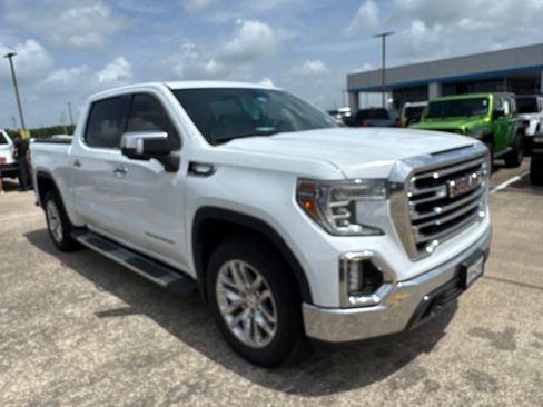 Used 2021 GMC Sierra 1500 SLT RWD image 2