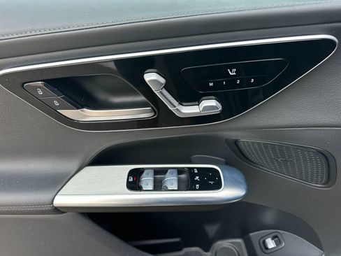 Certified 2024 Mercedes-Benz GLC 300 4MATIC image 11