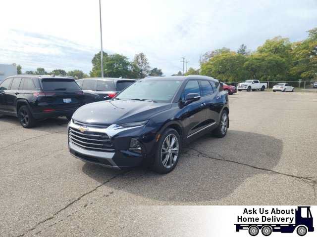 Used 2020 Chevrolet Blazer Premier w/ Driver Confidence II Package FWD image 1