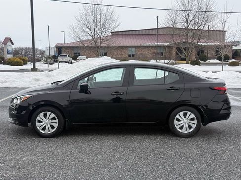 Used 2020 Nissan Versa S image 5