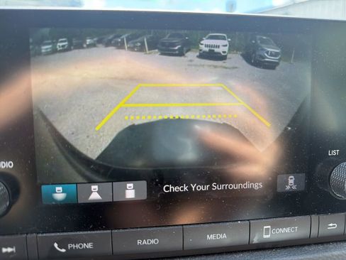 Used 2025 Honda CR-V EX image 9