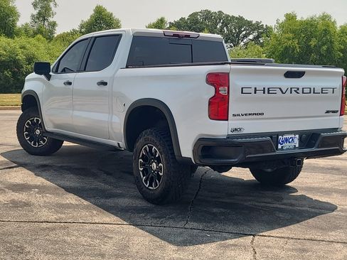 Used 2024 Chevrolet Silverado 1500 ZR2 w/ Technology Package AWD/4WD image 2
