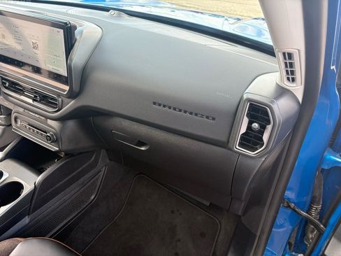 Used 2025 Ford Bronco Sport Outer Banks w/ Outer Banks Tech Package+ image 42