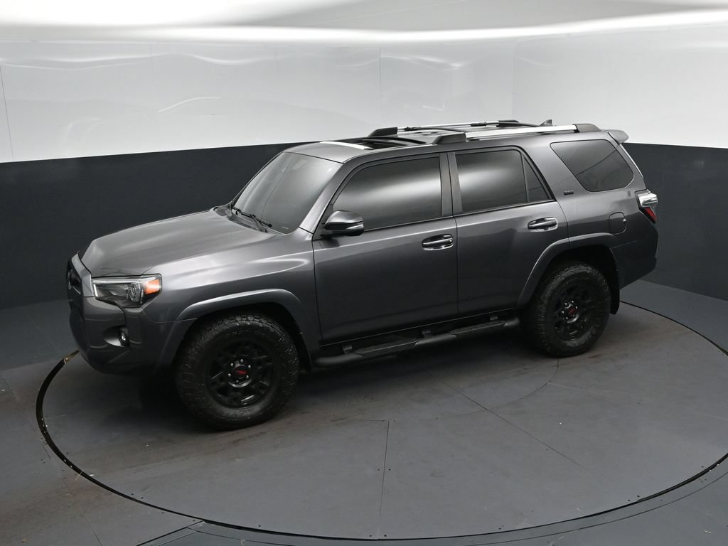 Used 2021 Toyota 4Runner SR5 Premium w/ Moonroof Package RWD image 31