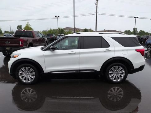 Certified 2023 Ford Explorer Limited w/ Limited Technology Package AWD/4WD image 4